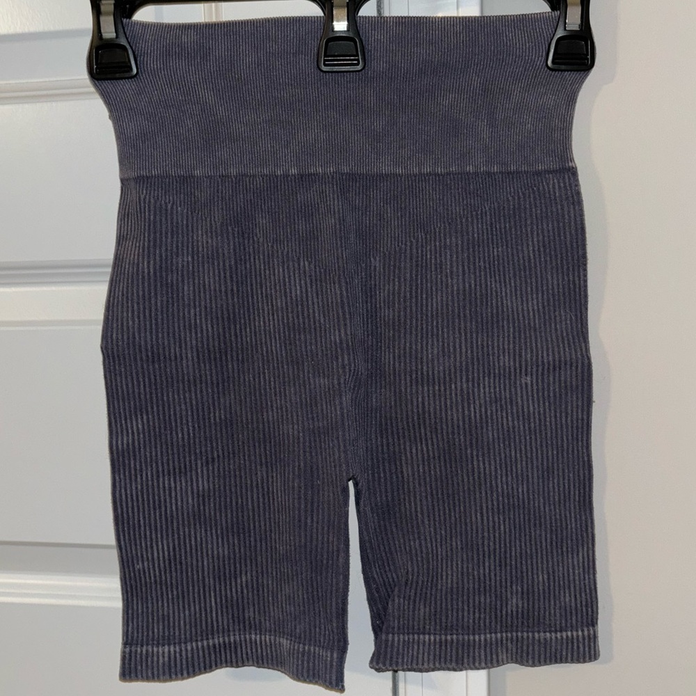 navy blue ribbed biker shorts size S